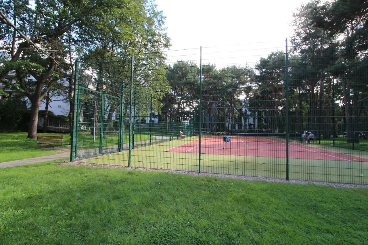Nadmorski Dwor 14 Gdańsk 0*,  Polen